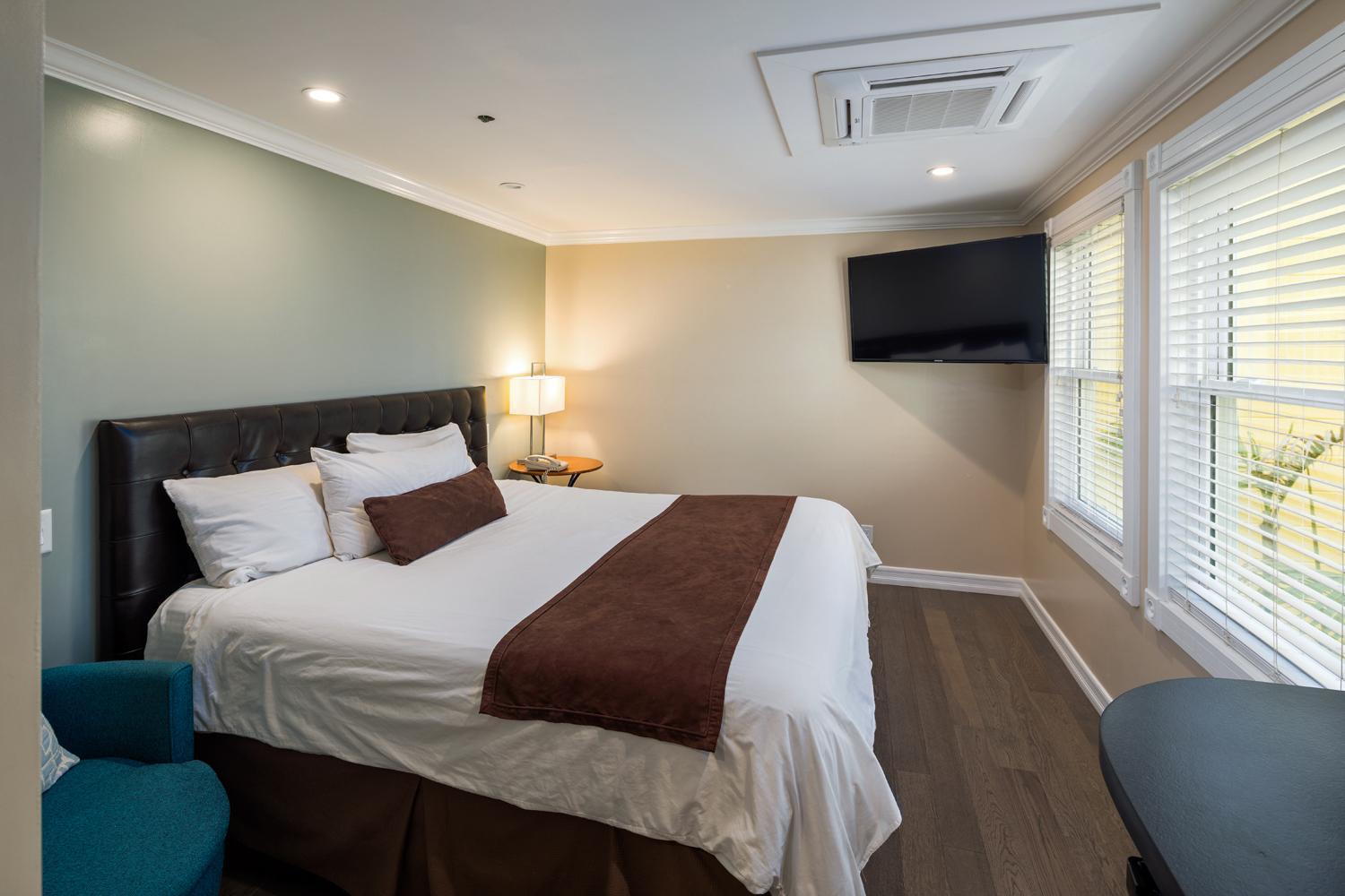 Glenmore Plaza Hotel Avalon Kültér fotó